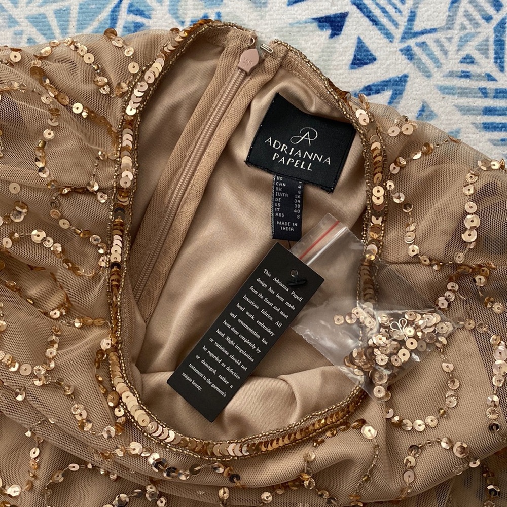 🌟Final Sale!🌟Adrianna Papell Gold Cocktail Dress🌟 - Picture 5 of 8